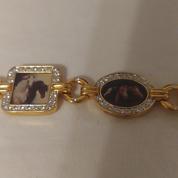 RARE Vintage Susie Morton Horse Bracelet Gold tone - Picture 4 of 11